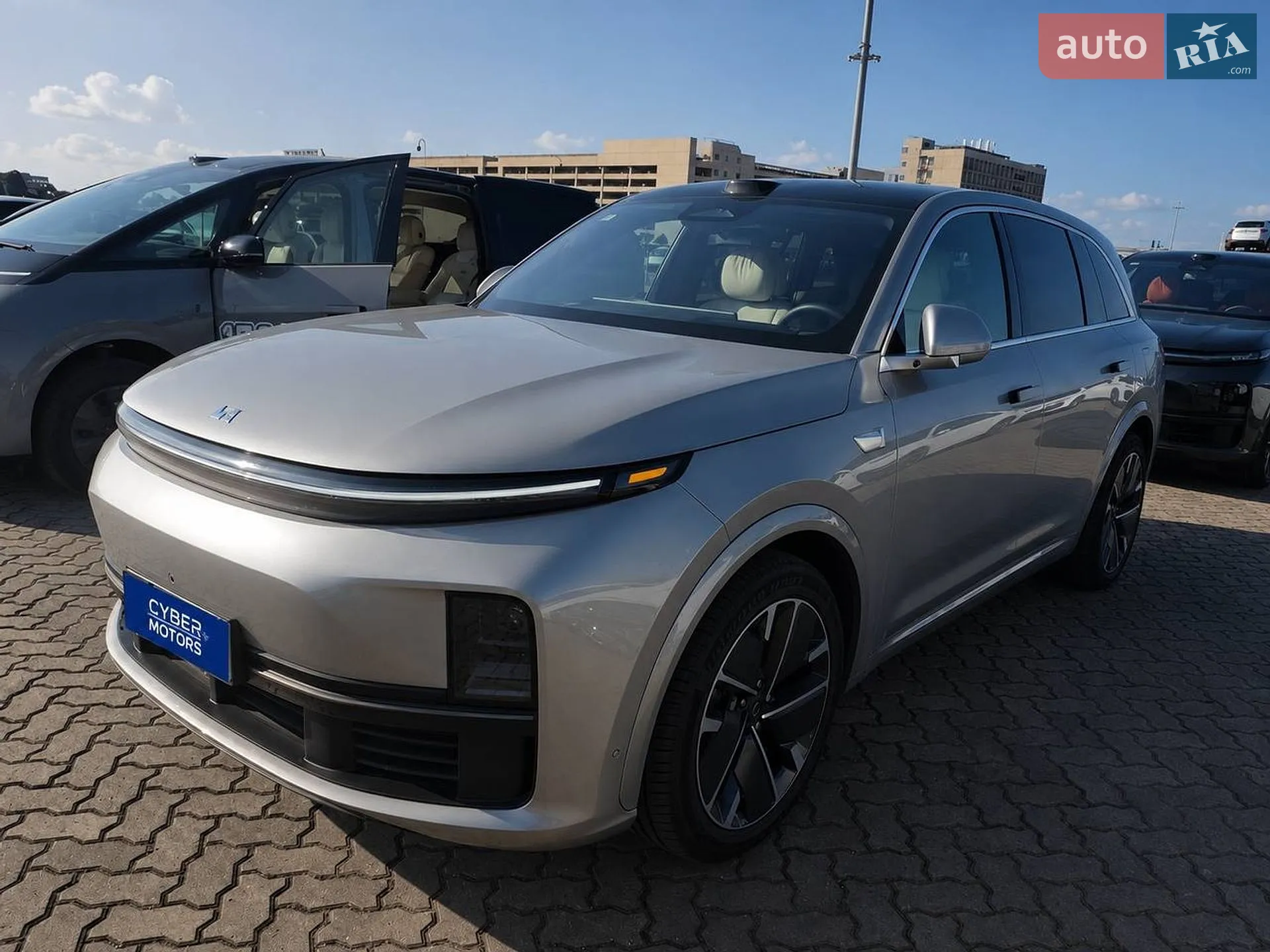 Li Auto L7, 2025