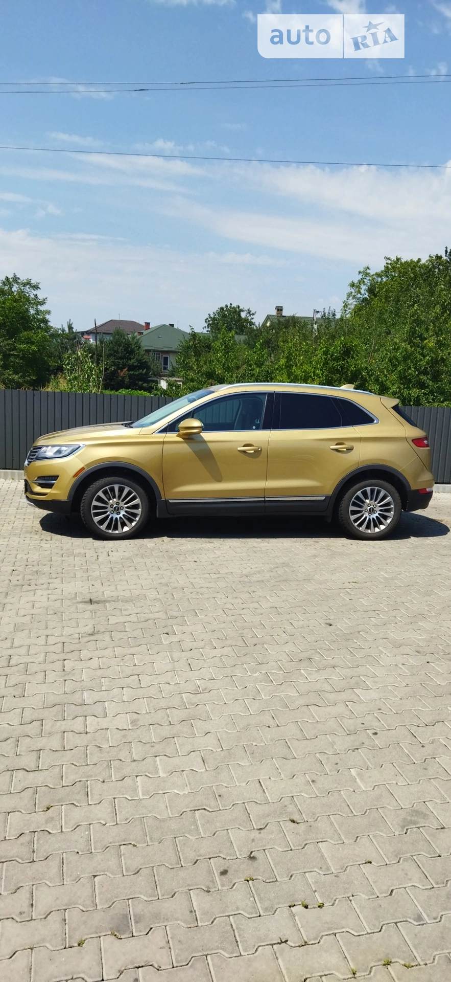 Lincoln MKC, 2015
