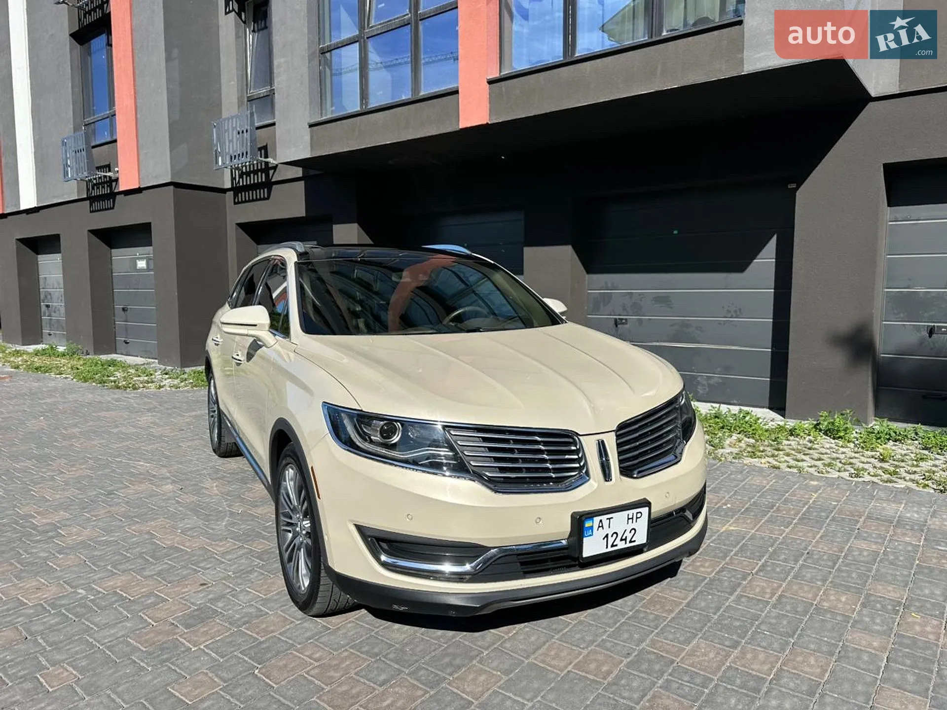 Lincoln MKX, 2016