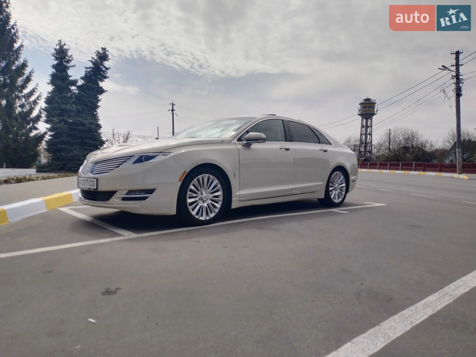 Lincoln MKZ, 2015