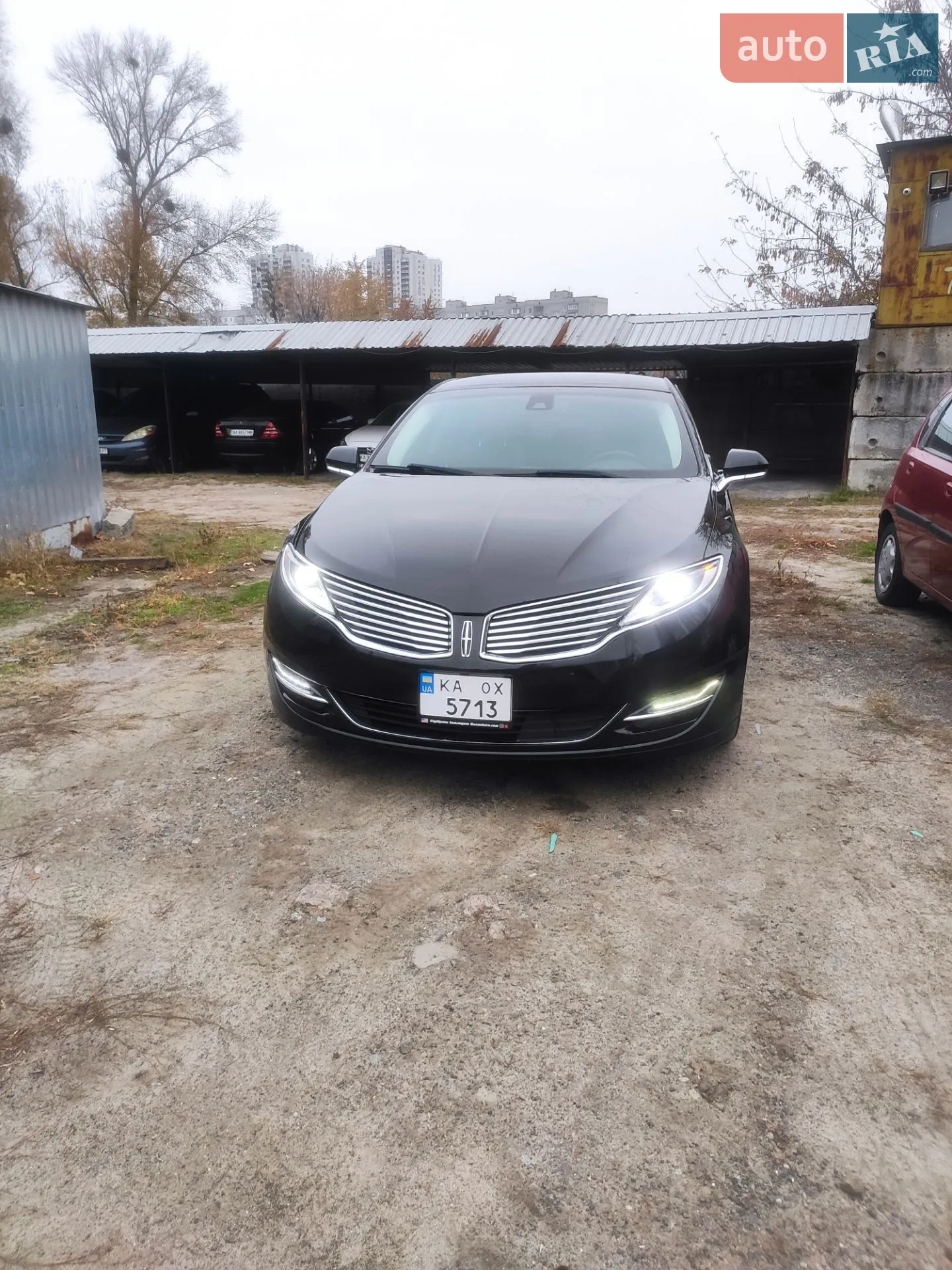 Lincoln MKZ, 2013