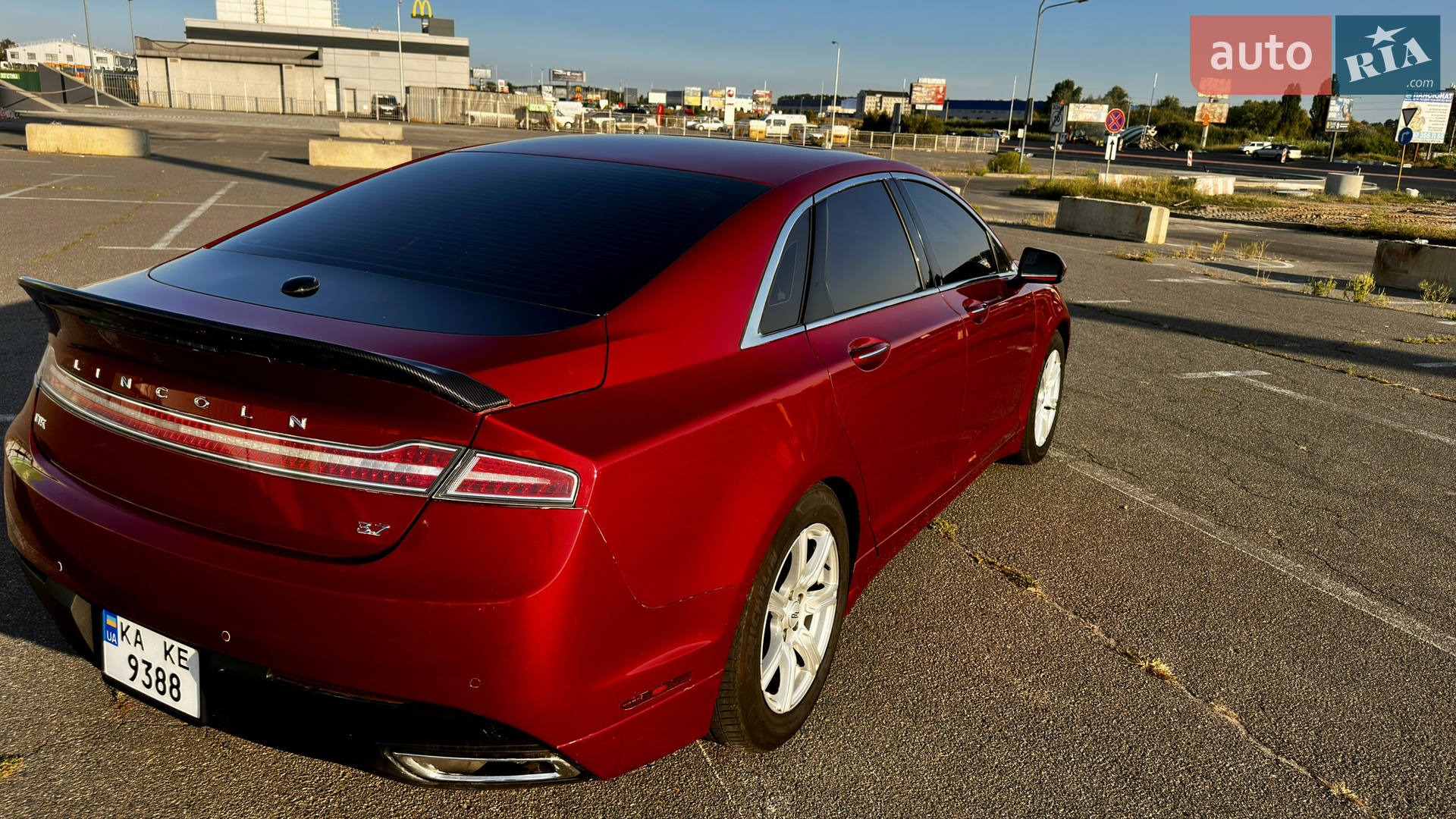 Lincoln MKZ, 2013