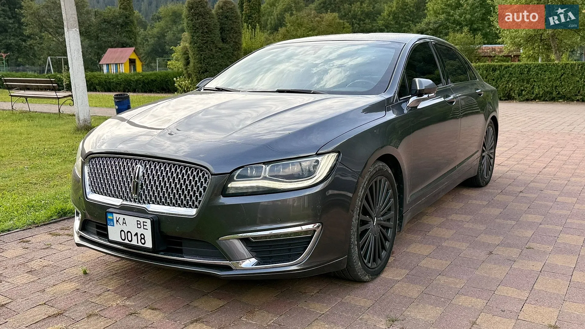 Lincoln MKZ, 2016
