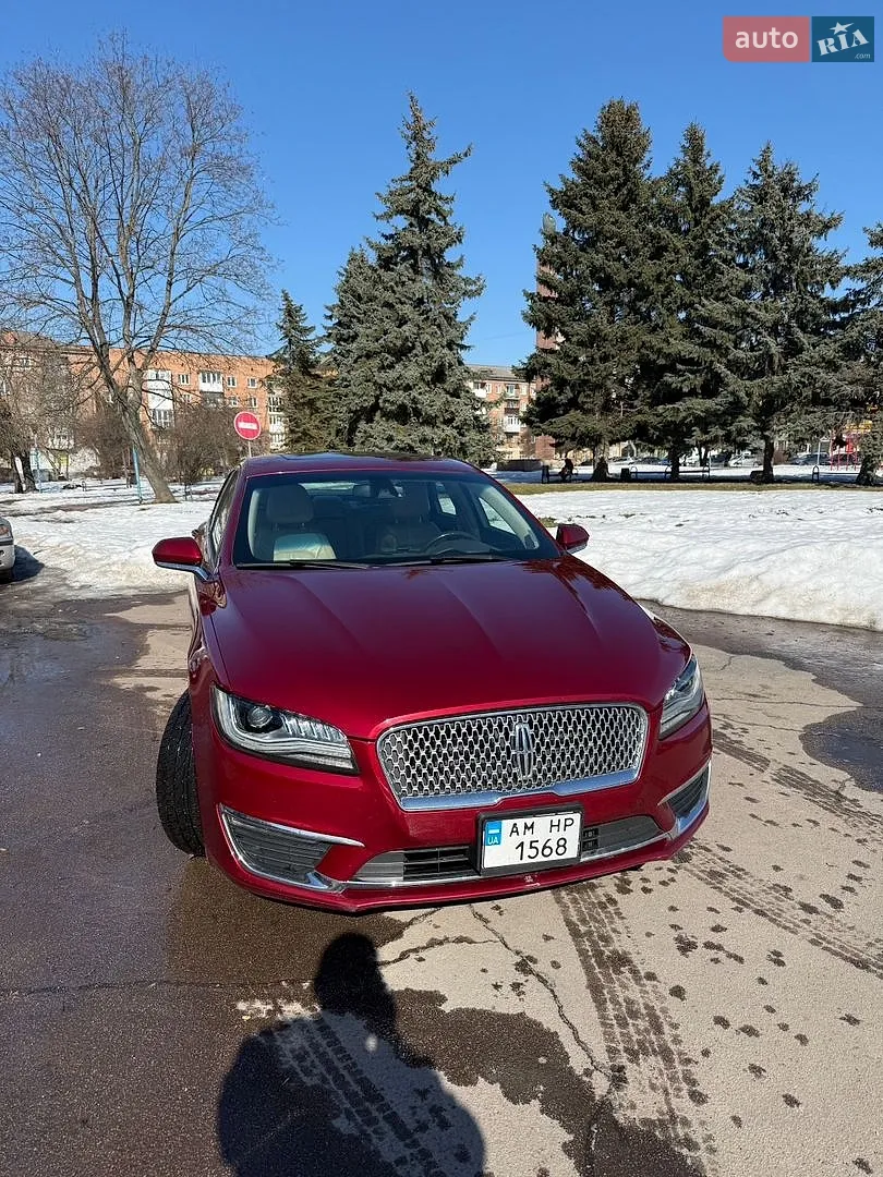 Lincoln MKZ, 2017