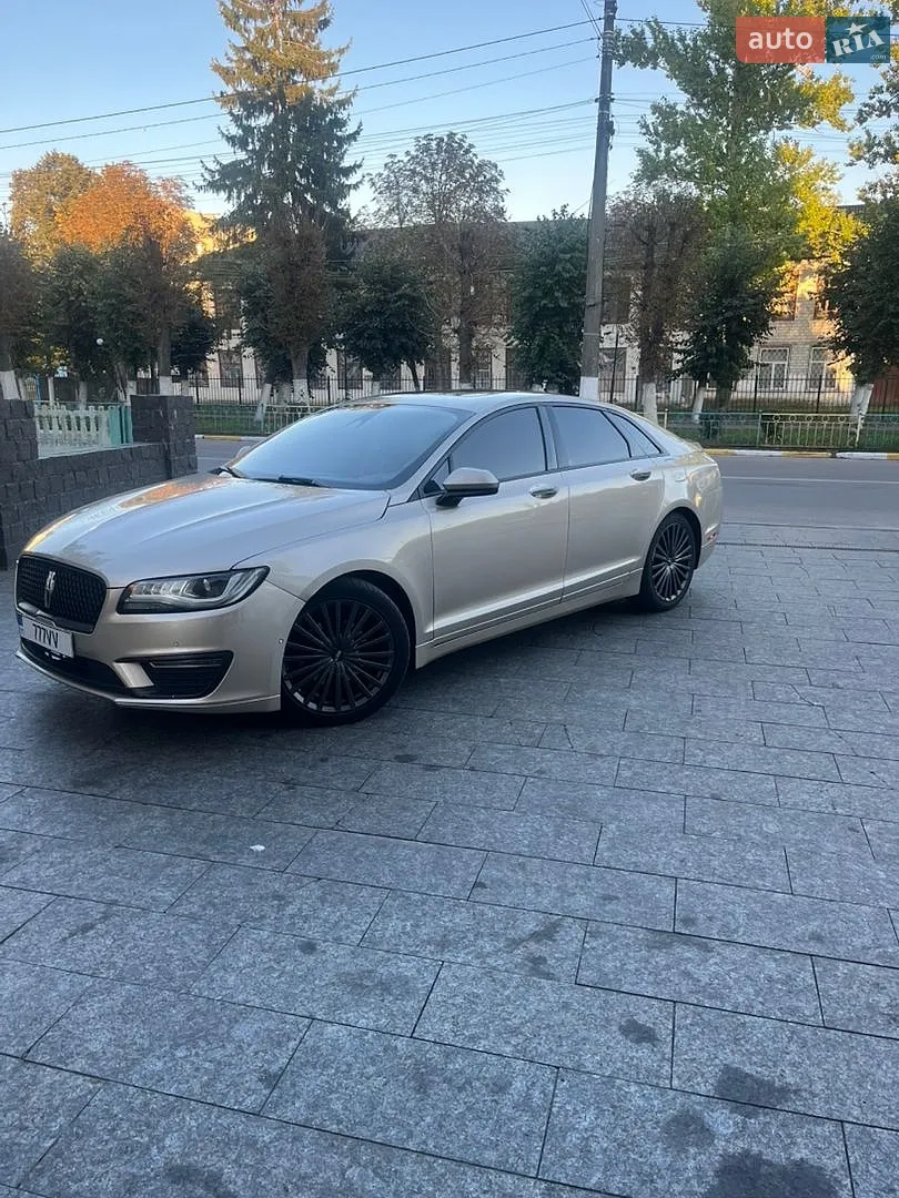 Lincoln MKZ, 2017
