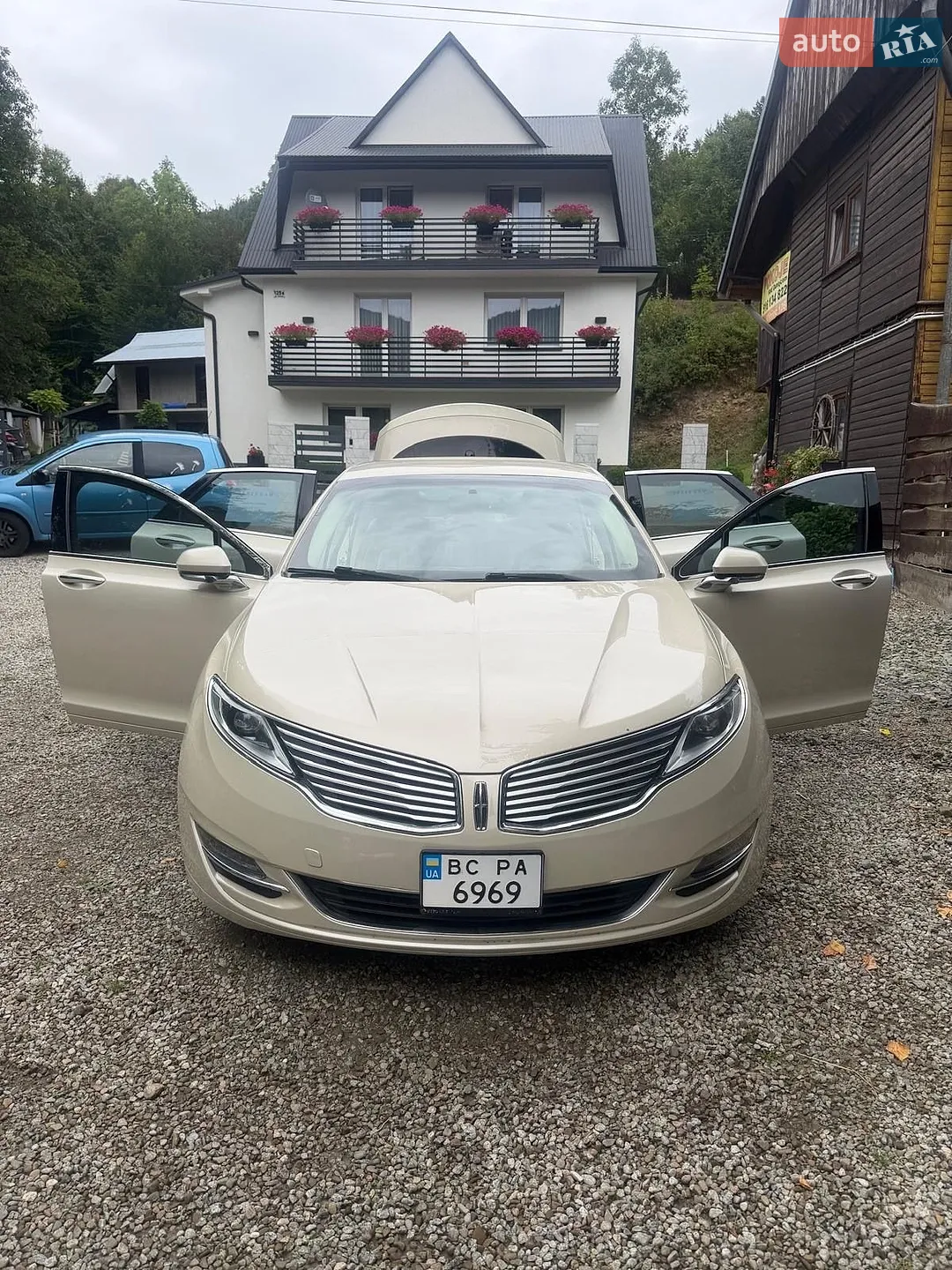 Lincoln MKZ, 2014