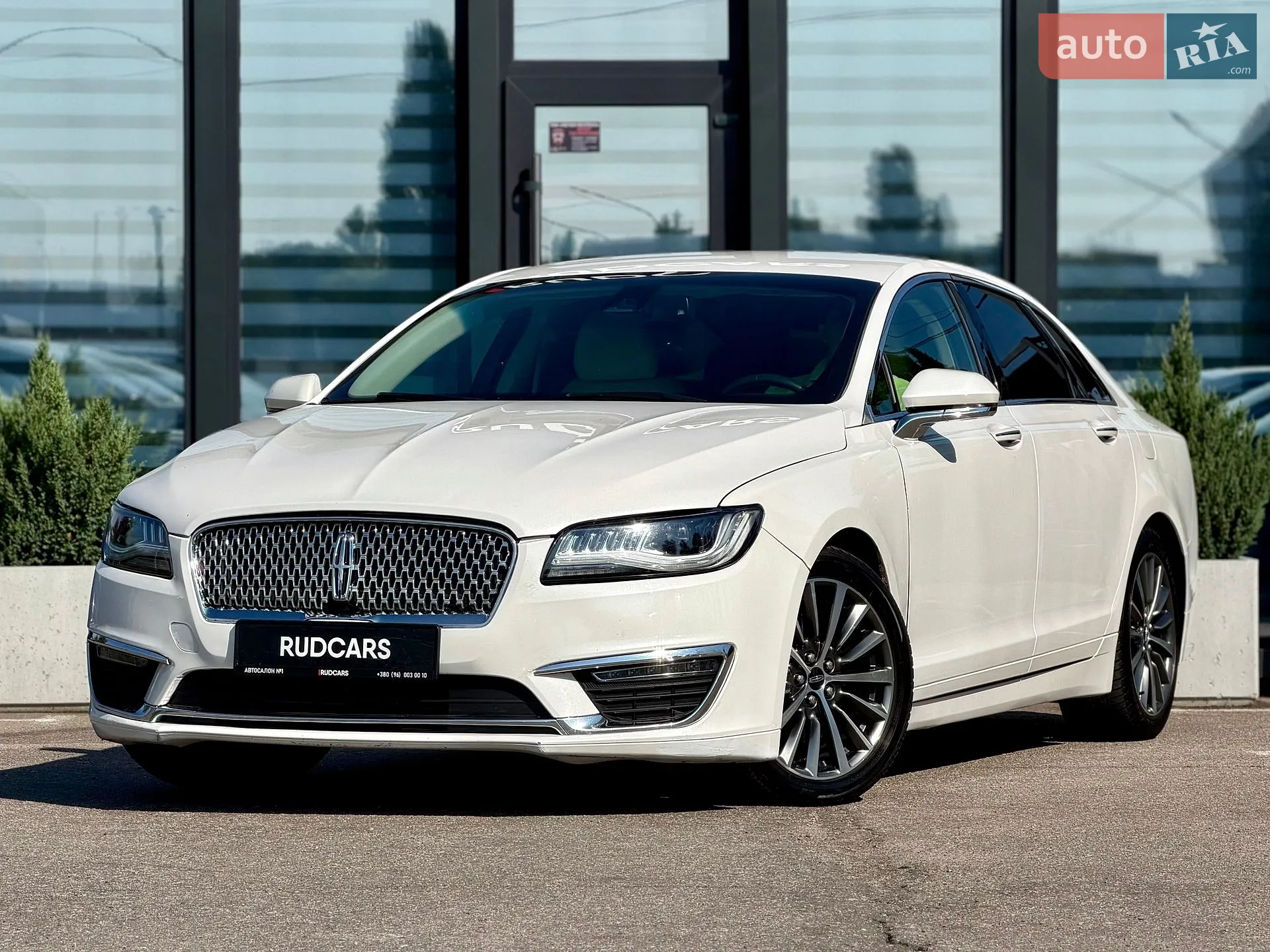 Lincoln MKZ, 2018
