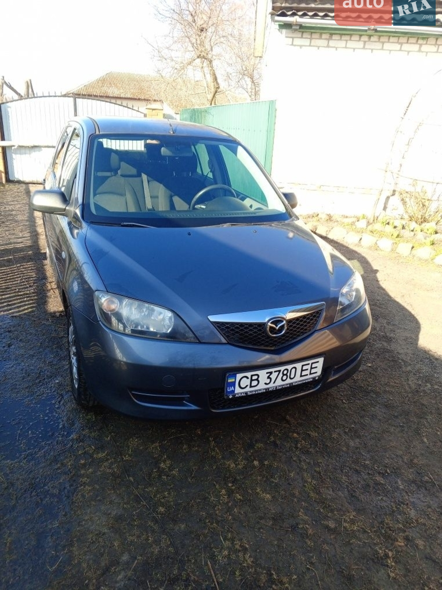 Mazda 2, 2005