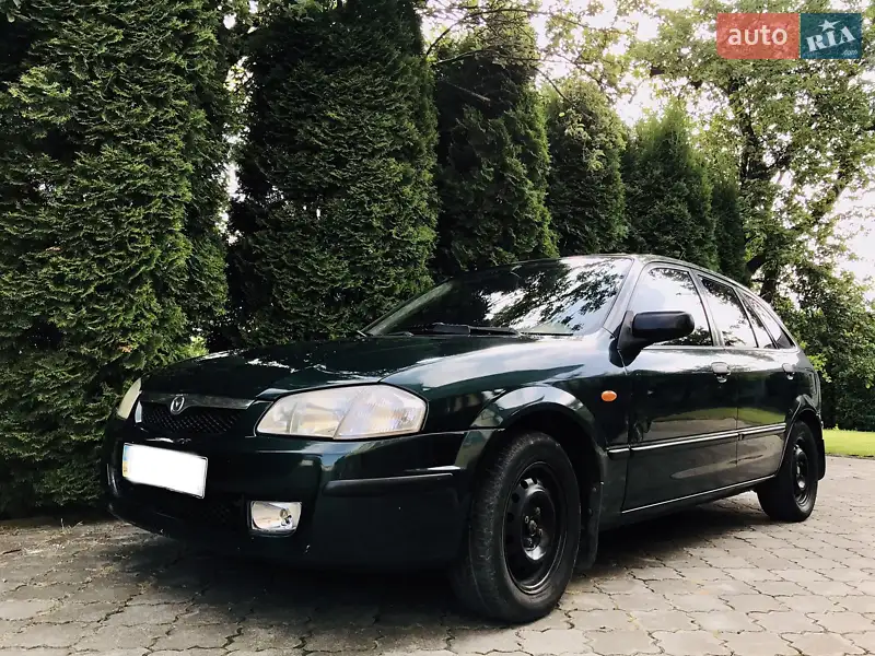 Mazda 323, 2001