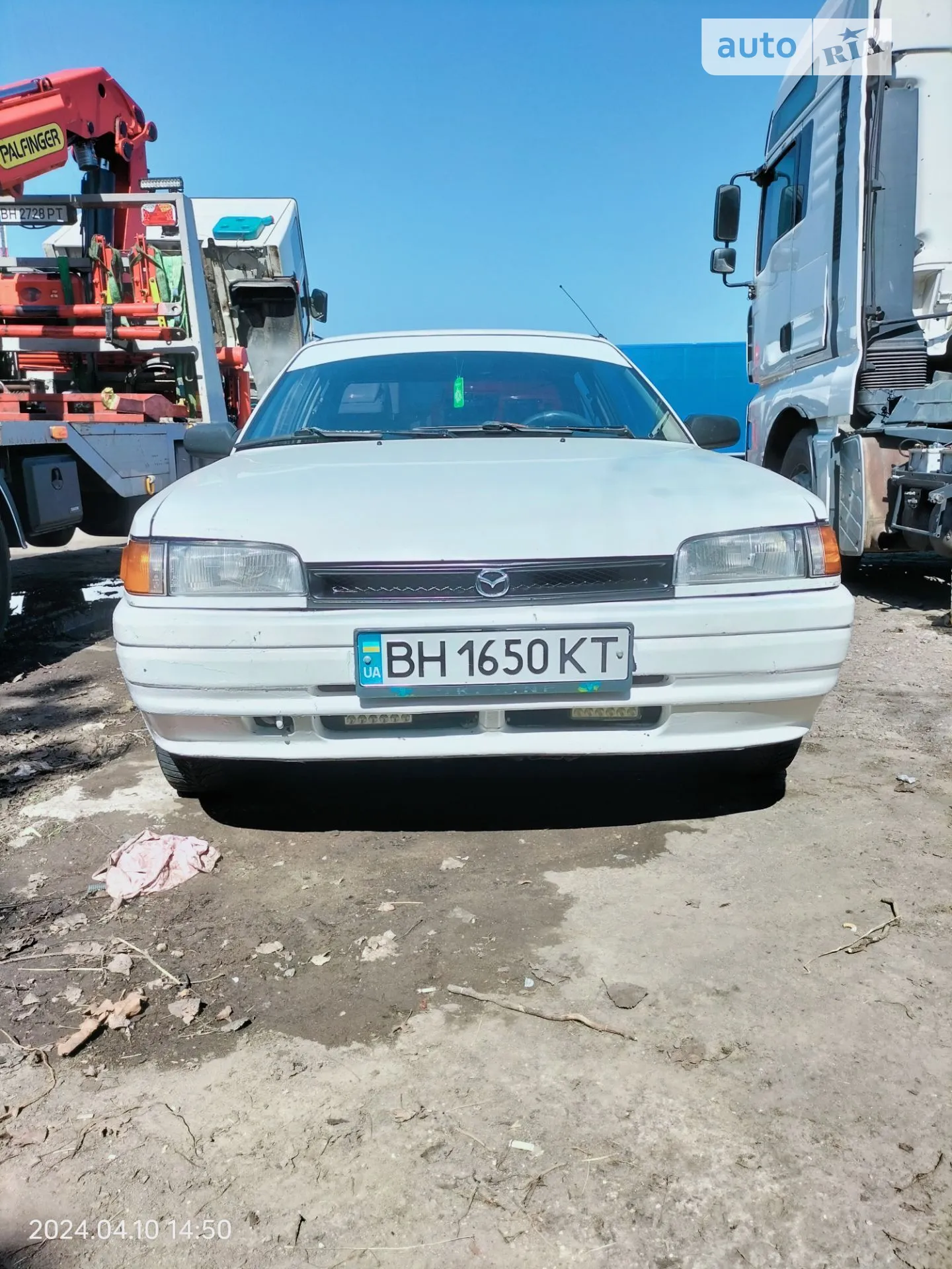 Mazda 323, 1993