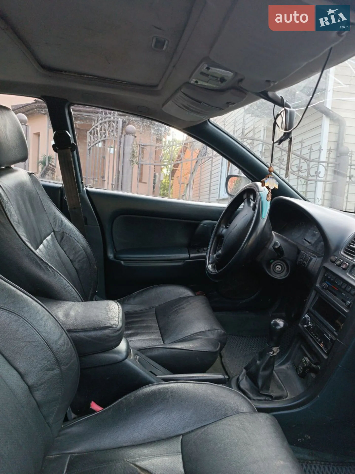 Mazda 323, 1997