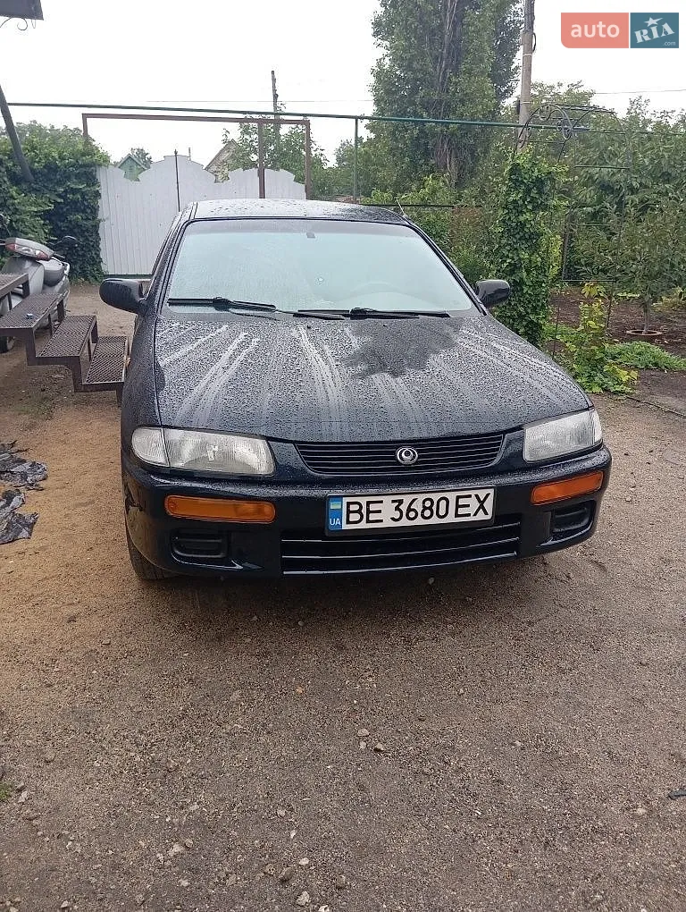 Mazda 323, 1995