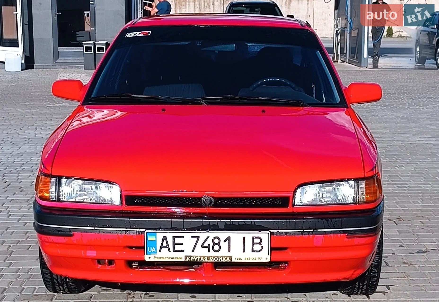 Mazda 323, 1993