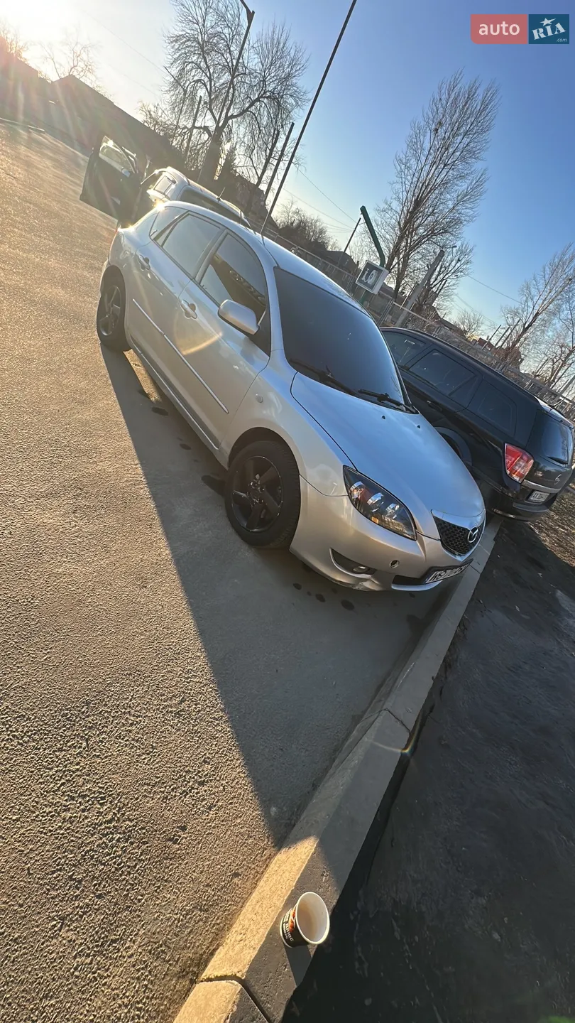 Mazda 3, 2004