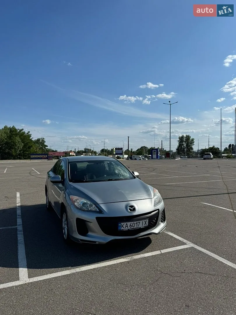 Mazda 3, 2012