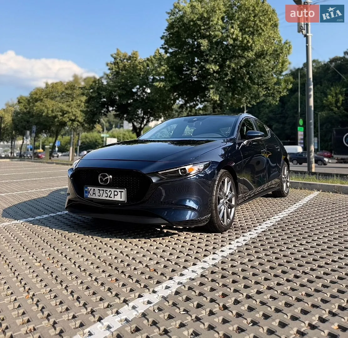 Mazda 3, 2021