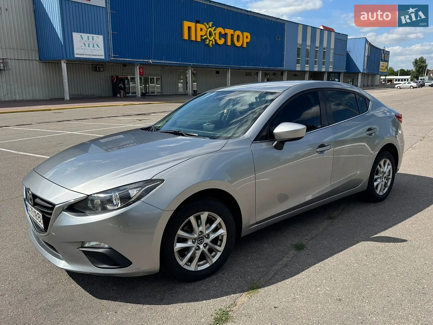 Mazda 3, 2015