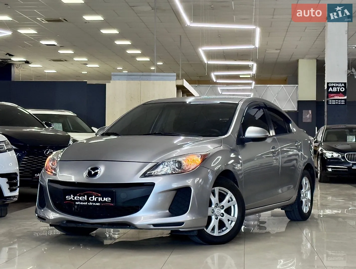 Mazda 3, 2013
