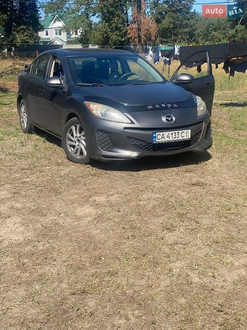 Mazda 3, 2012