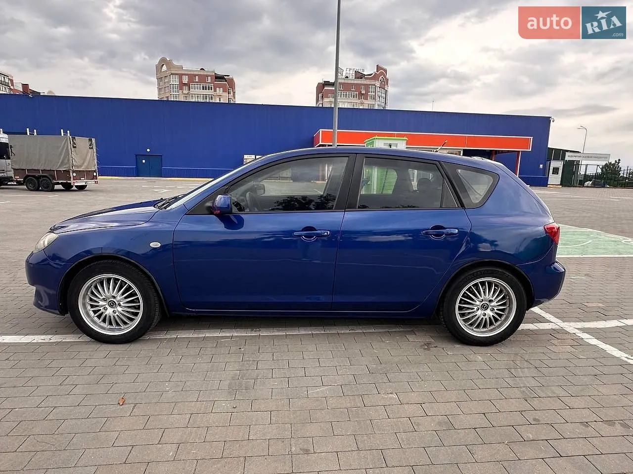 Mazda 3, 2003