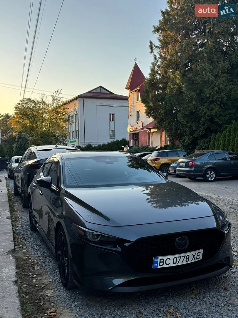 Mazda 3, 2021
