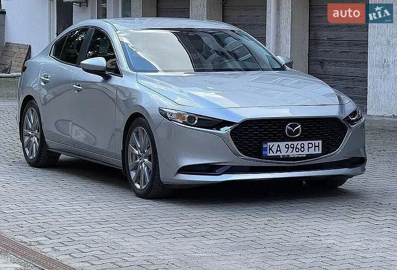 Mazda 3, 2020