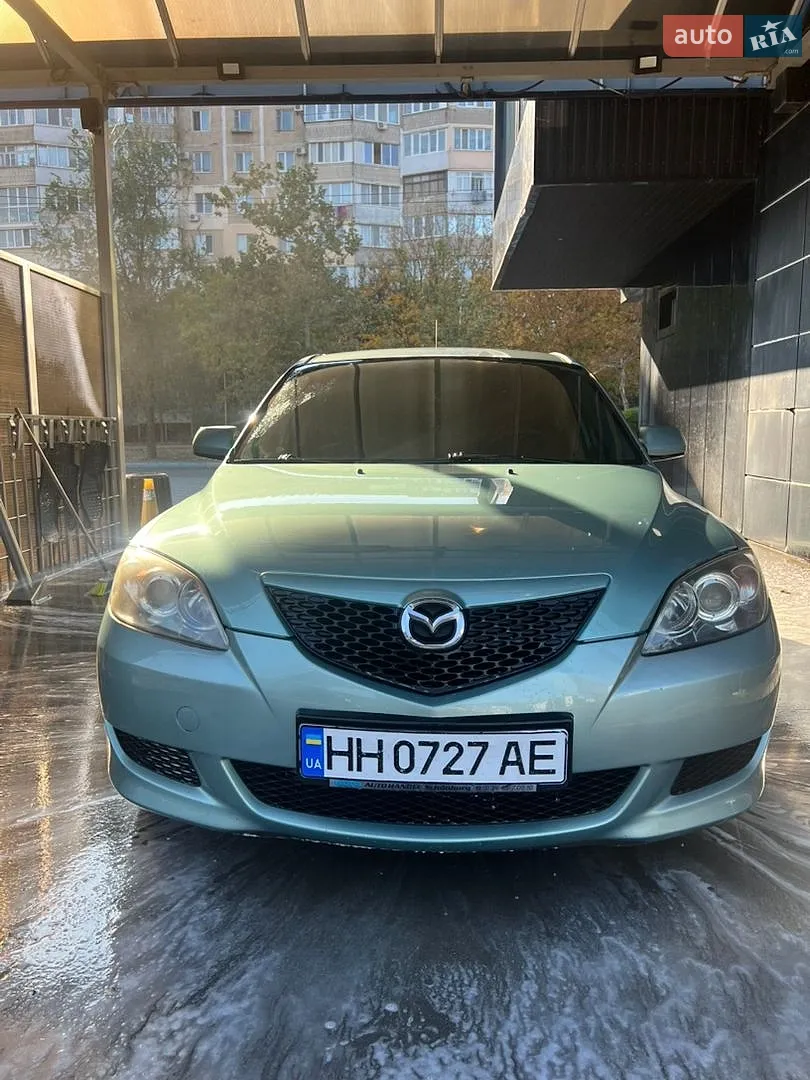 Mazda 3, 2004