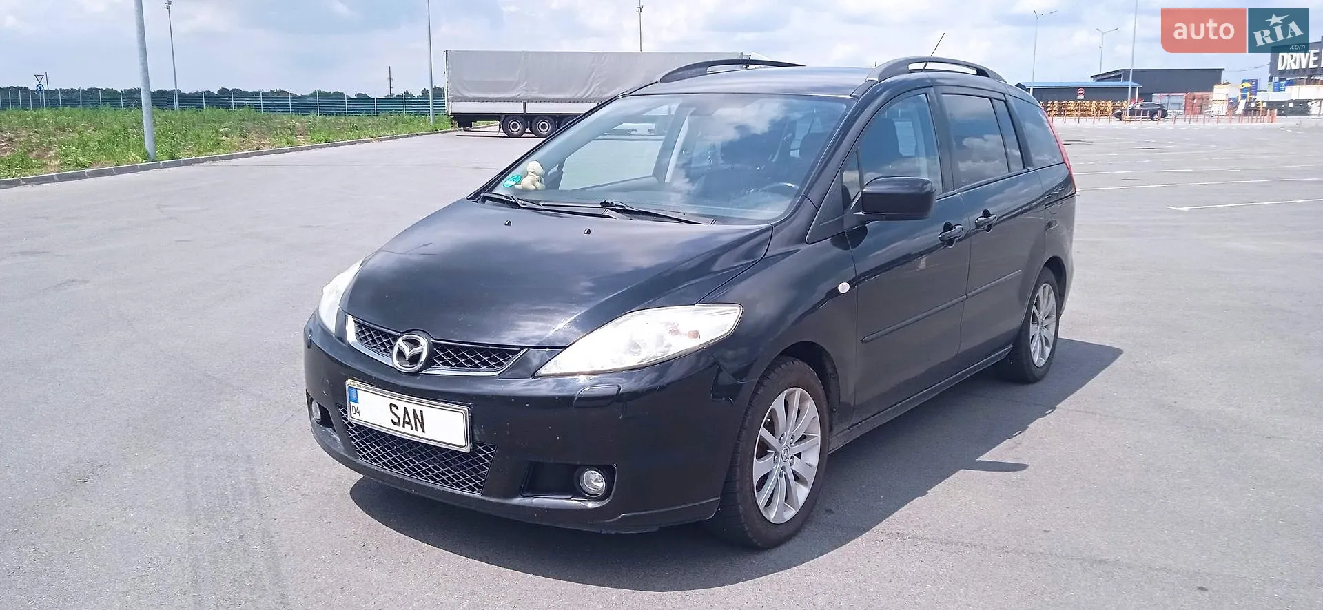 Mazda 5, 2005