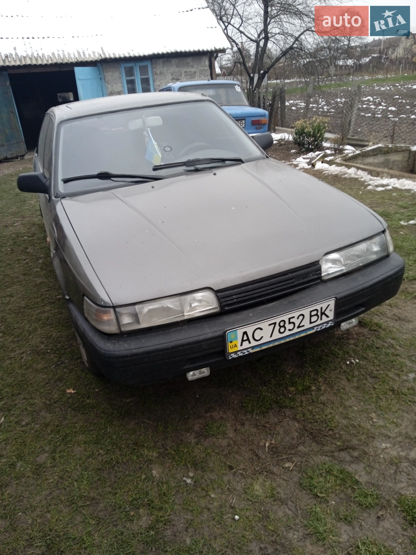Mazda 626, 1988