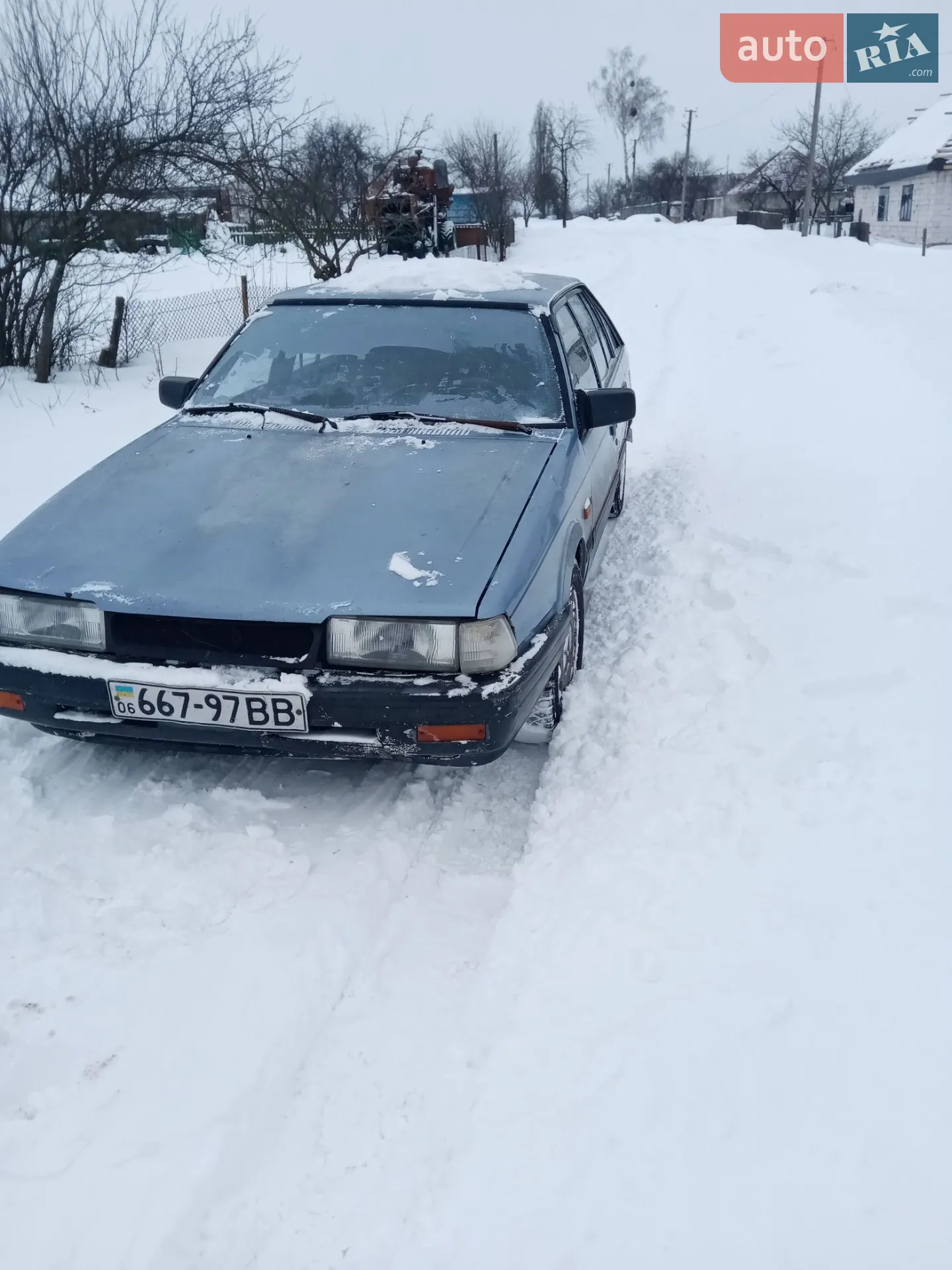 Mazda 626, 1987