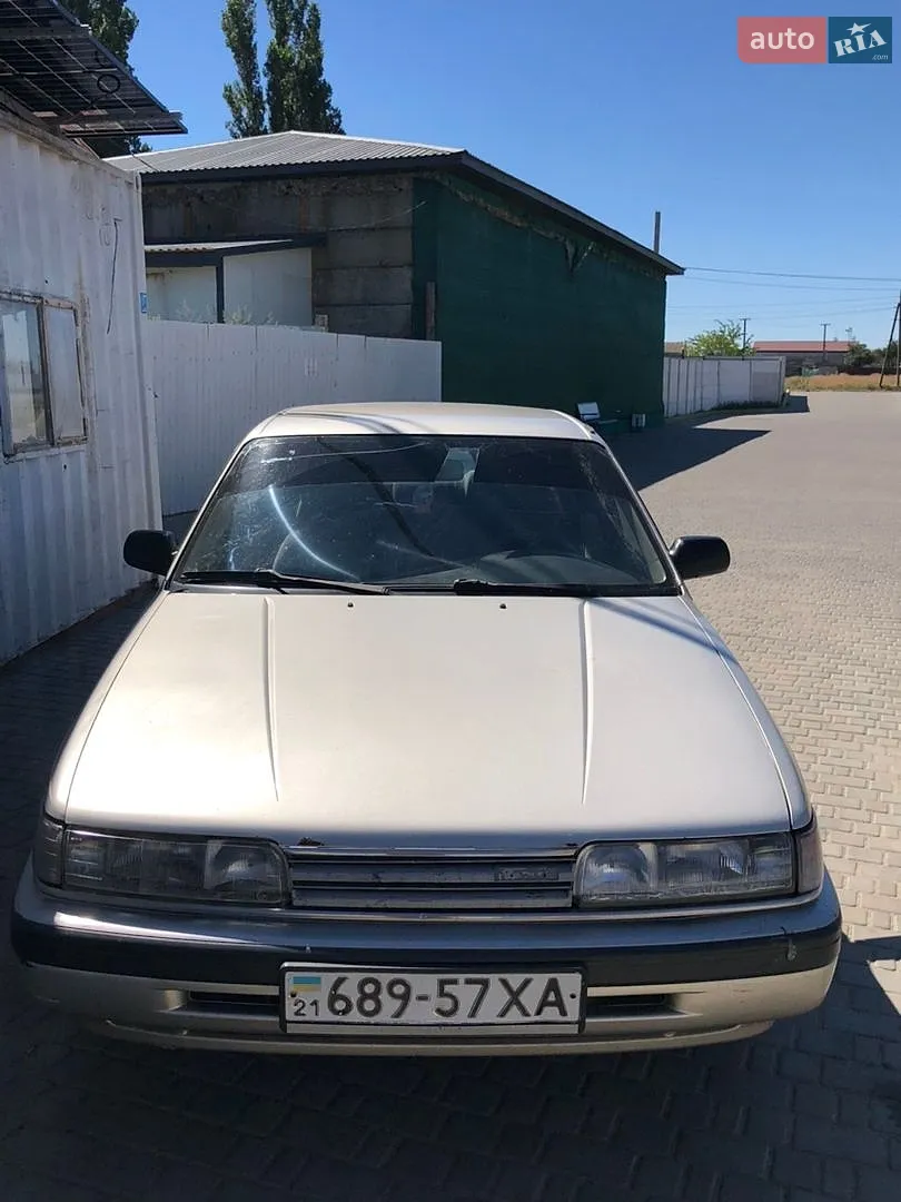 Mazda 626, 1989