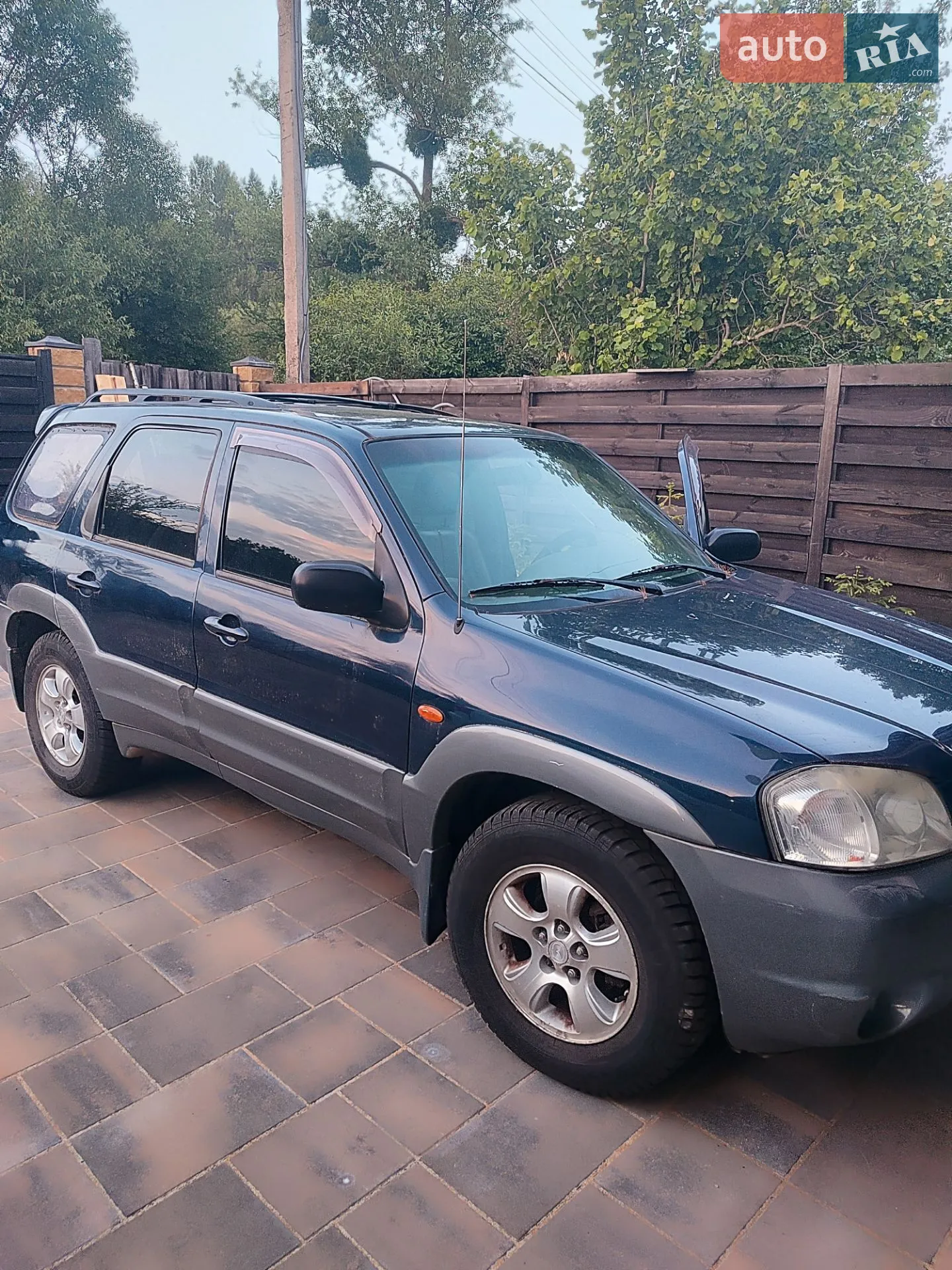 Mazda Tribute, 2002