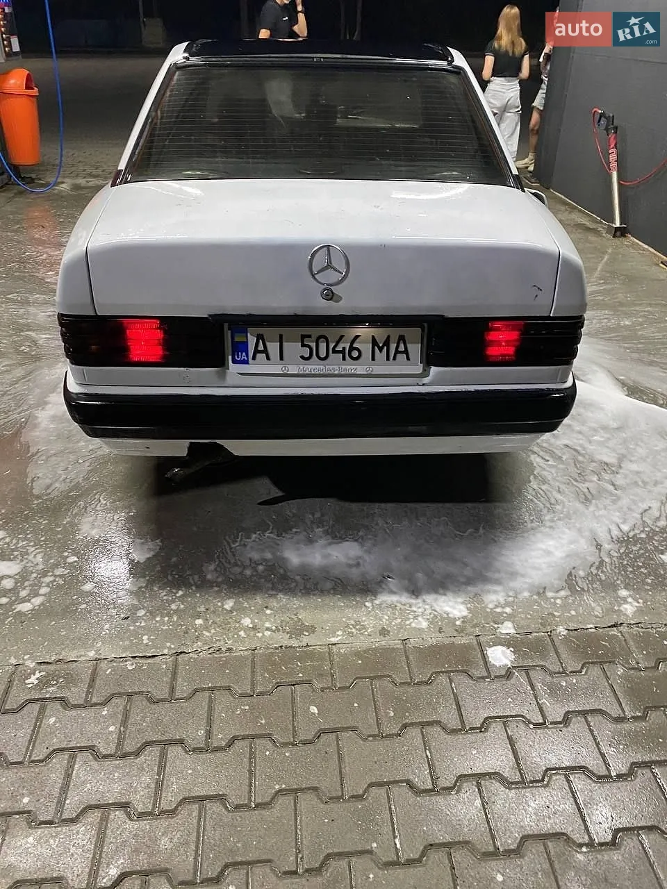Mercedes-Benz 190, 1992