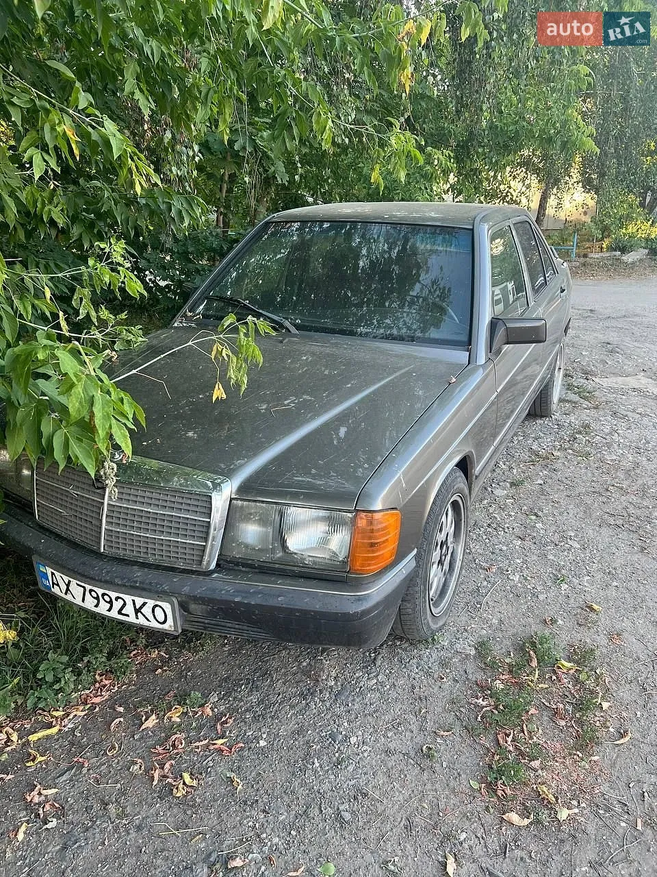 Mercedes-Benz 190, 1985