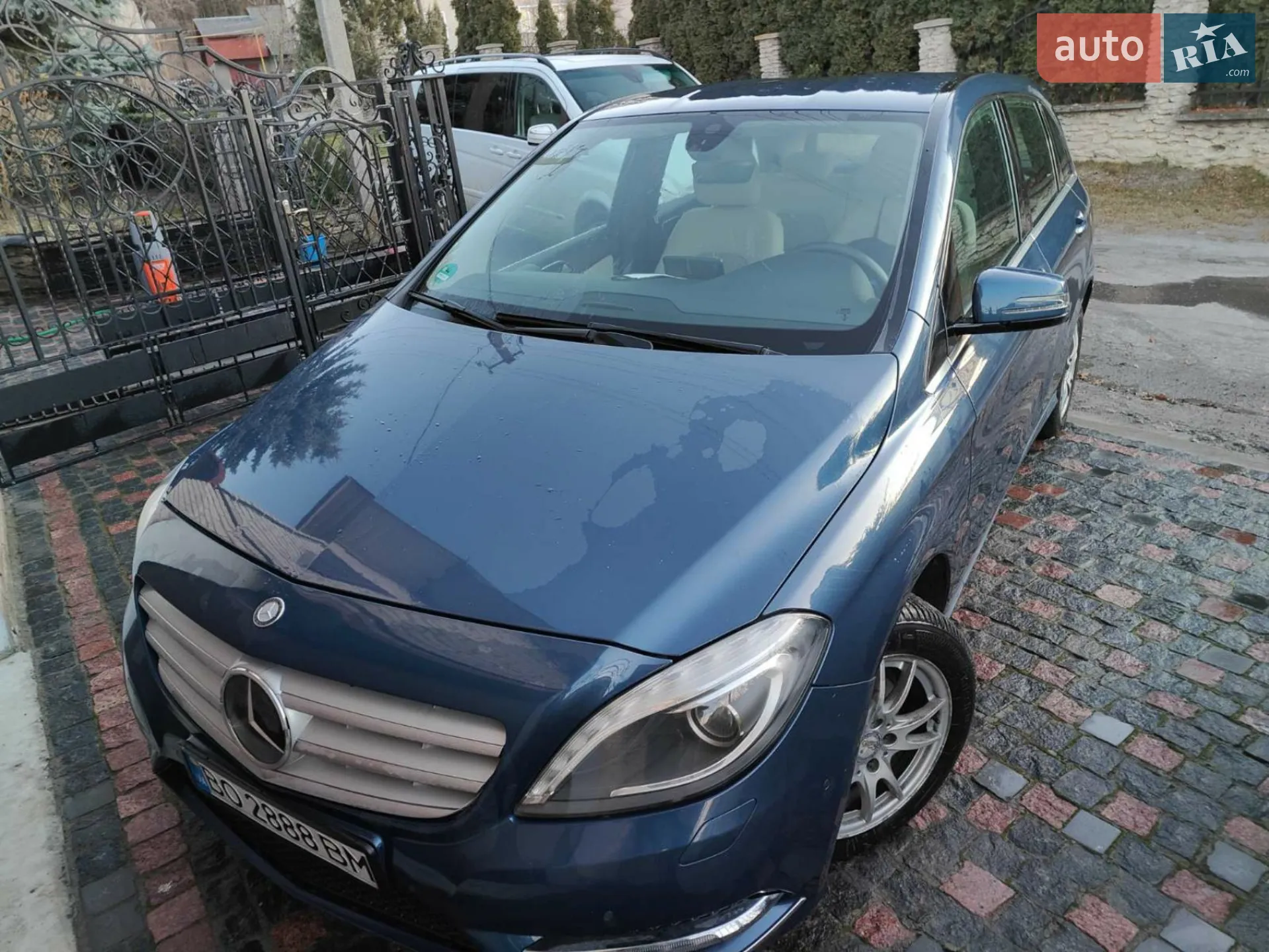 Mercedes-Benz B-Class, 2012