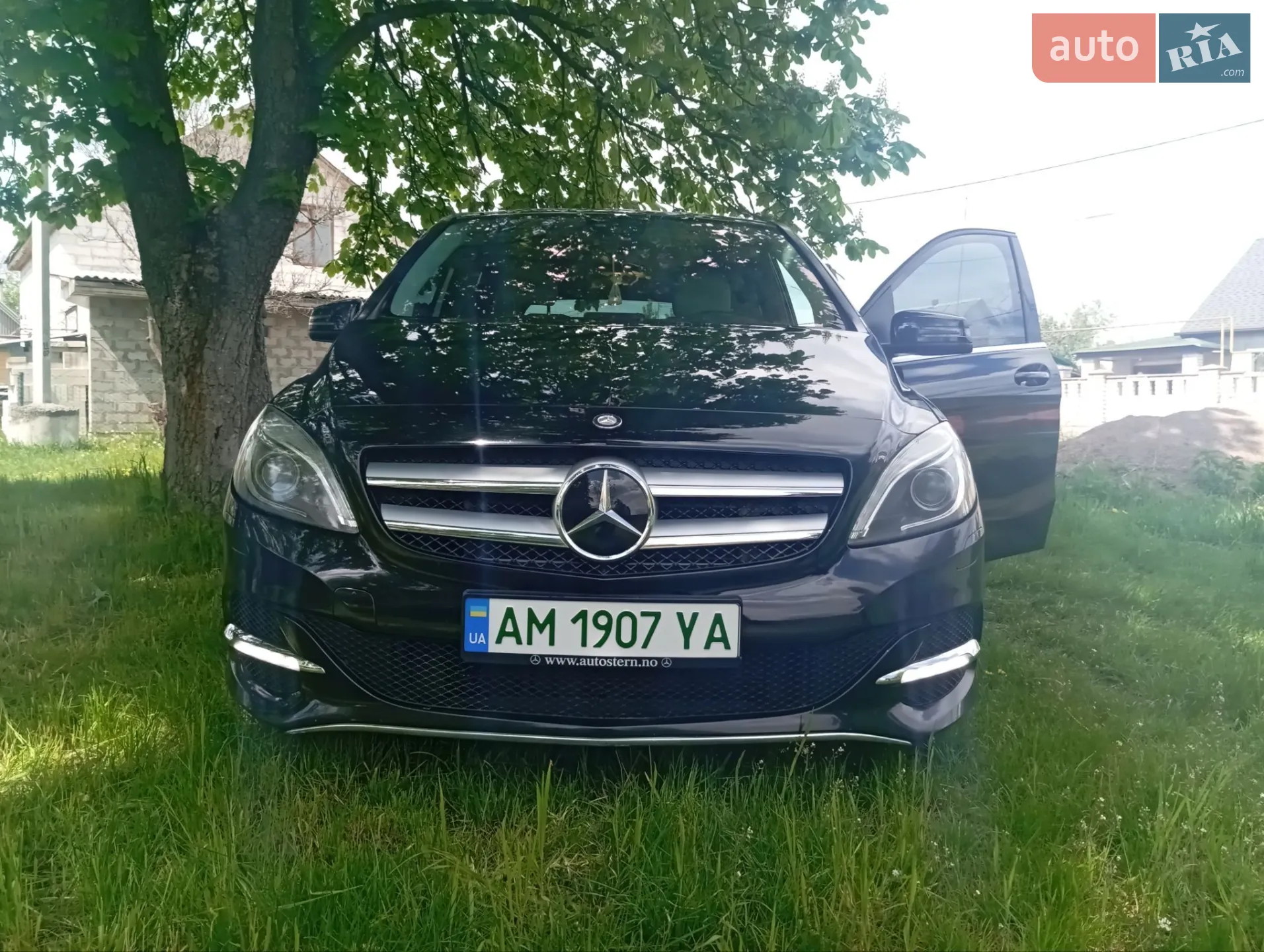Mercedes-Benz B-Class, 2015