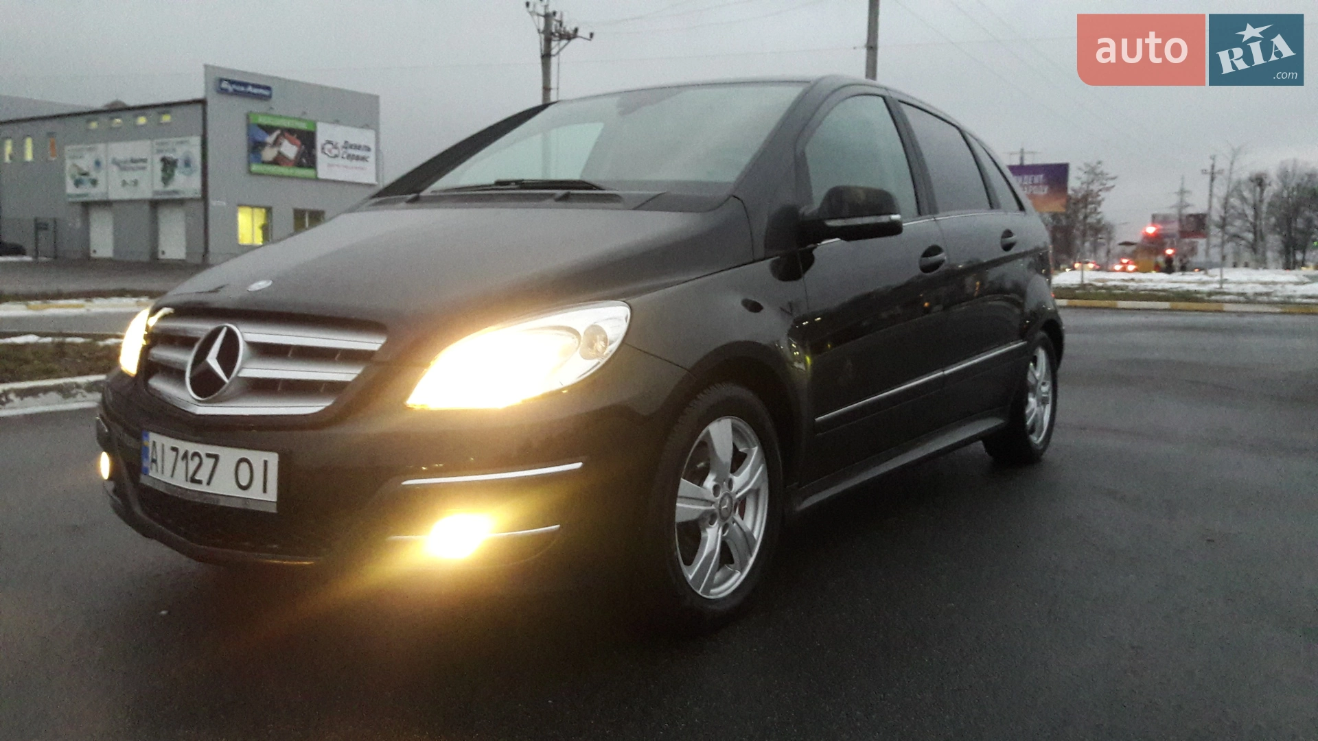 Mercedes-Benz B-Class, 2011