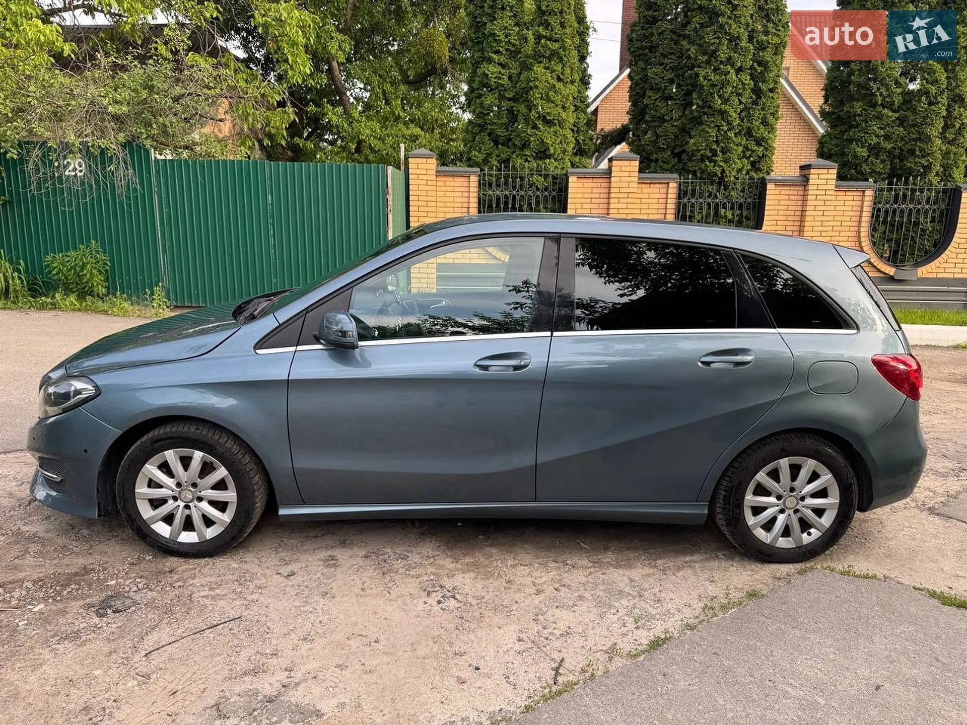 Mercedes-Benz B-Class, 2015