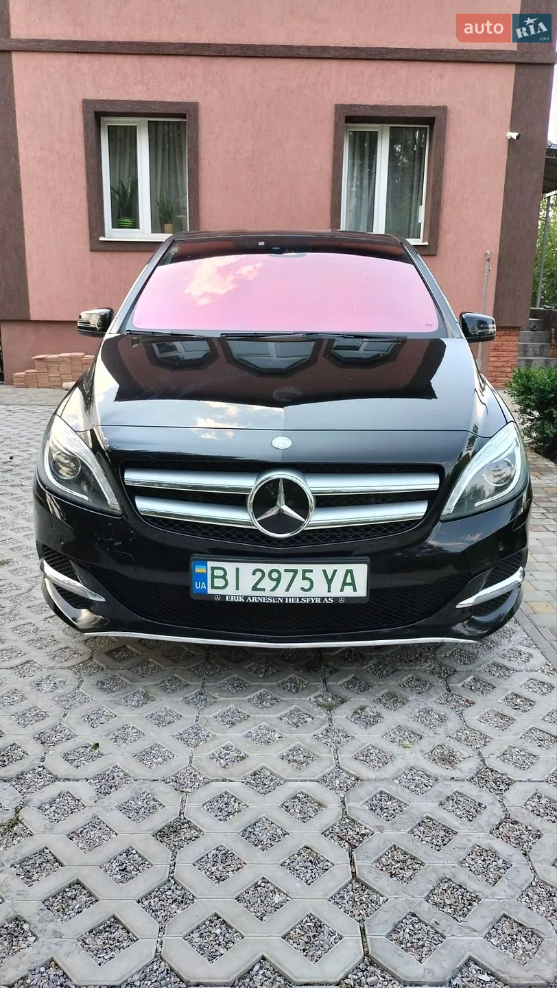 Mercedes-Benz B-Class, 2015