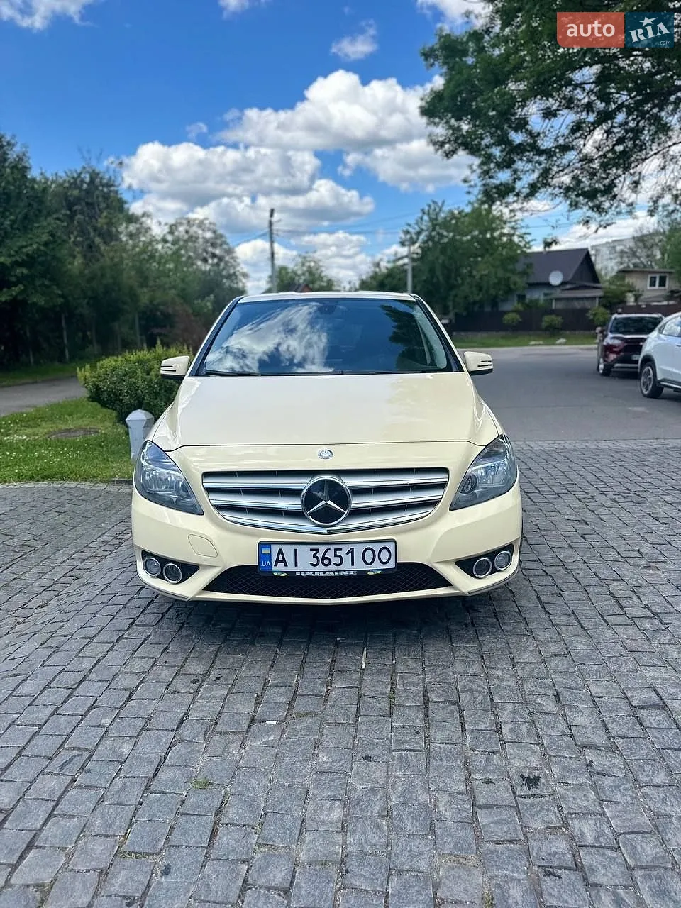 Mercedes-Benz B-Class, 2014