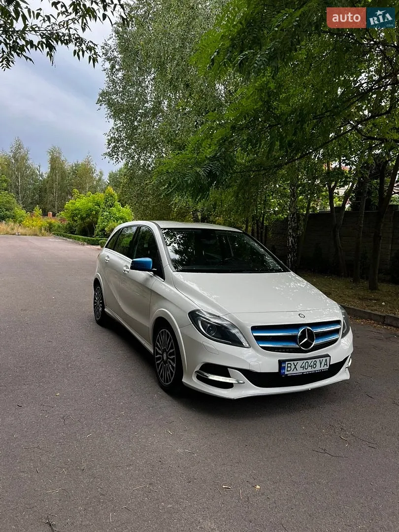 Mercedes-Benz B-Class, 2015