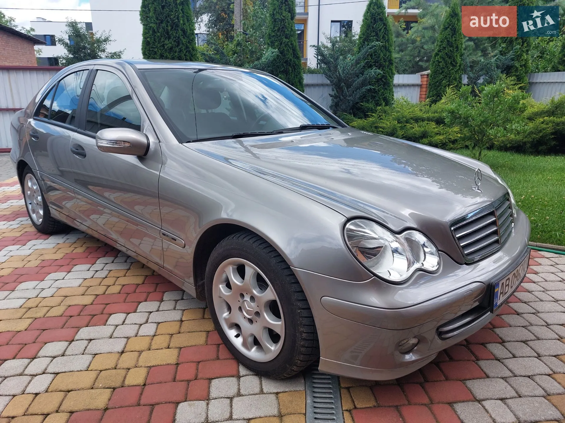 Mercedes-Benz C-Class, 2005