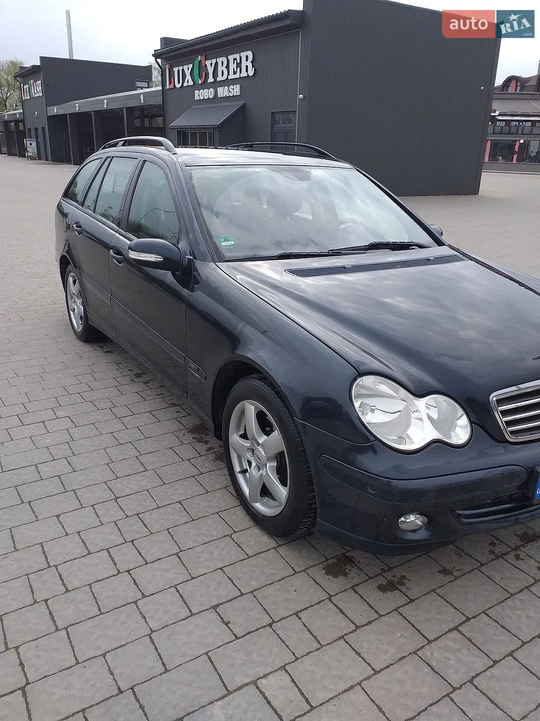 Mercedes-Benz C-Class, 2004