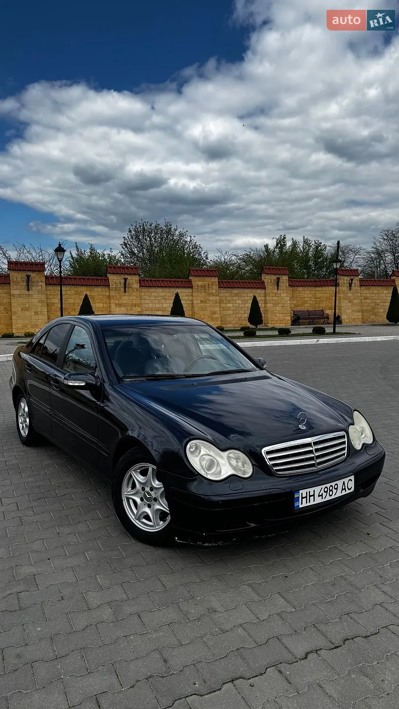 Mercedes-Benz C-Class, 2004