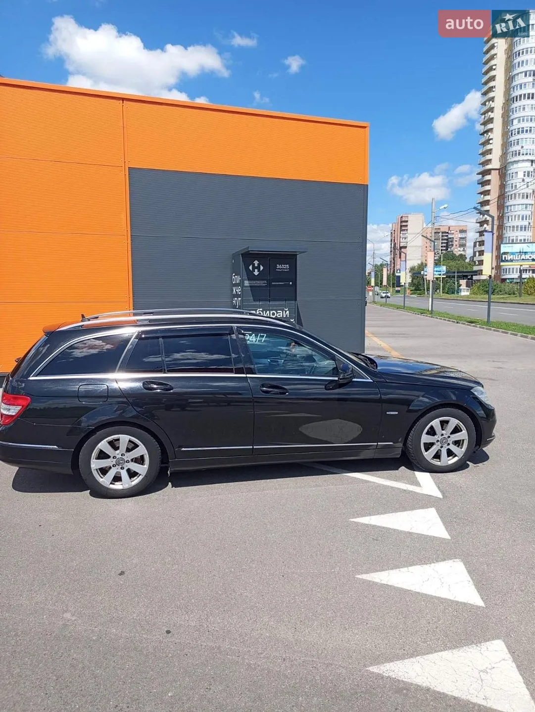 Mercedes-Benz C-Class 2010 — 1