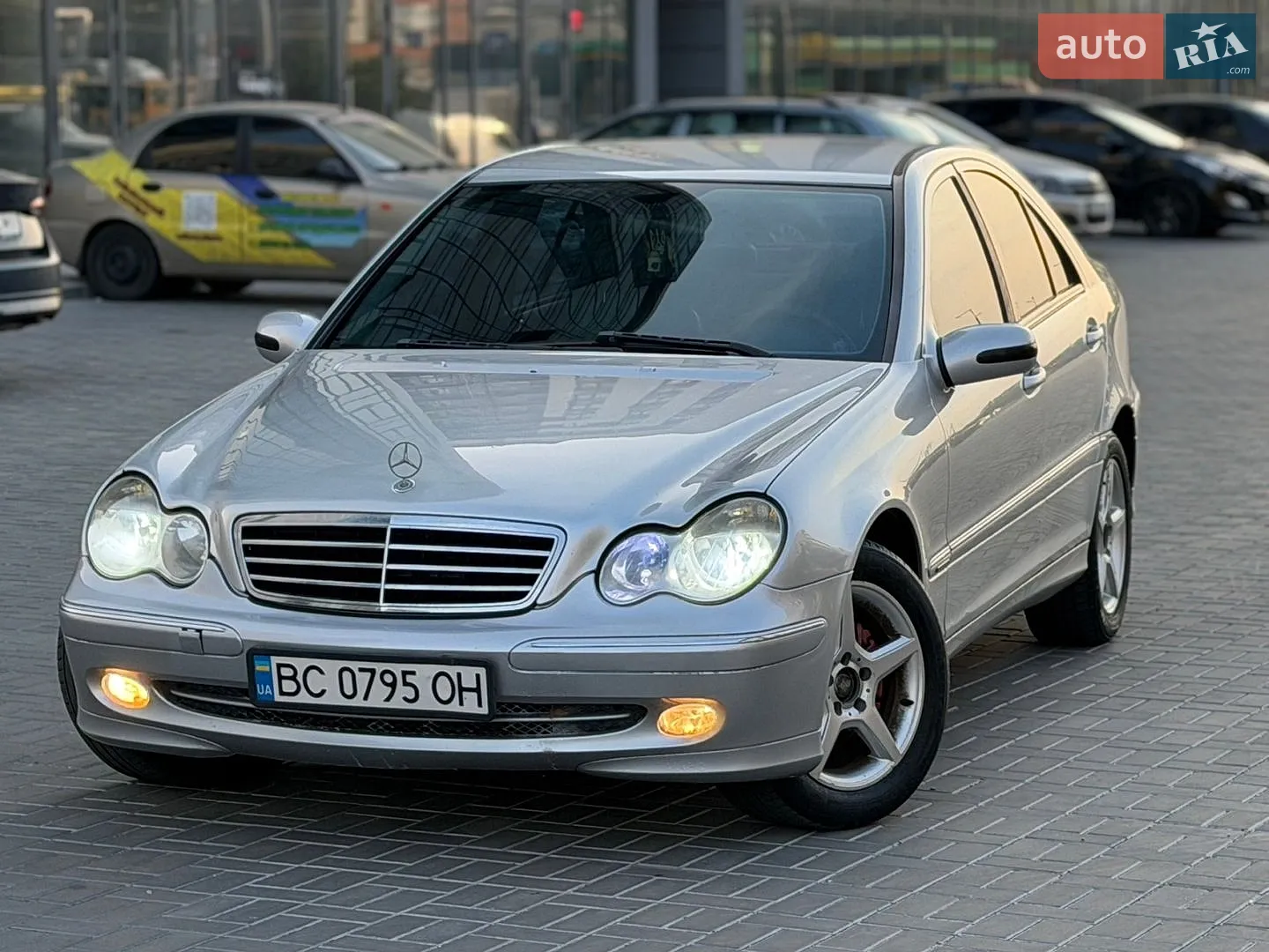 Mercedes-Benz C-Class, 2004