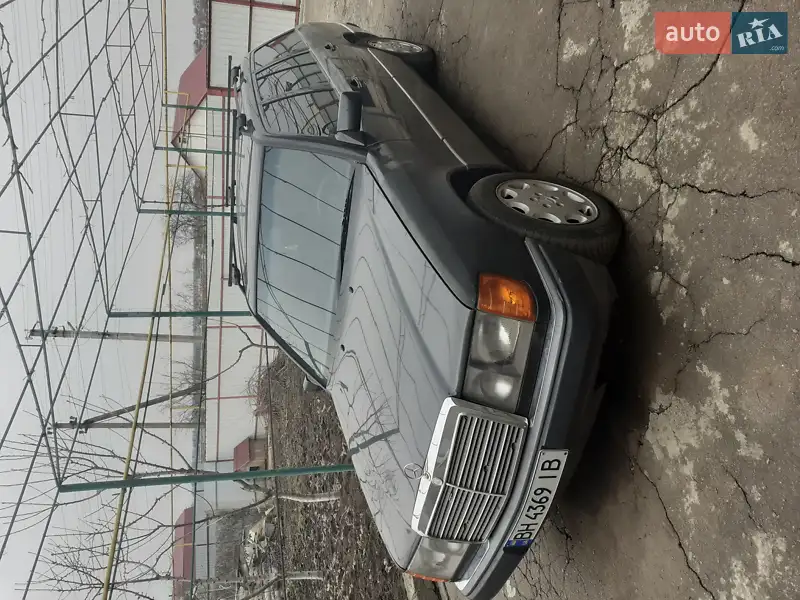 Mercedes-Benz E-Class, 1991