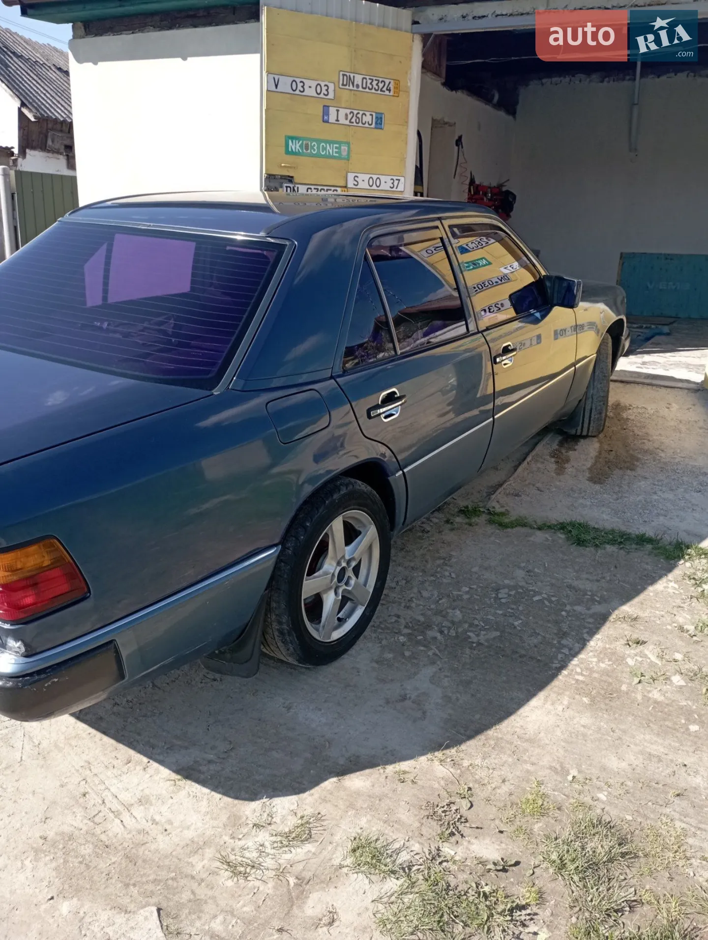 Mercedes-Benz E-Class, 1991