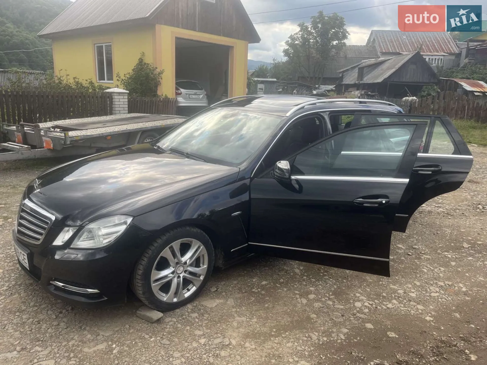 Mercedes-Benz E-Class, 2011