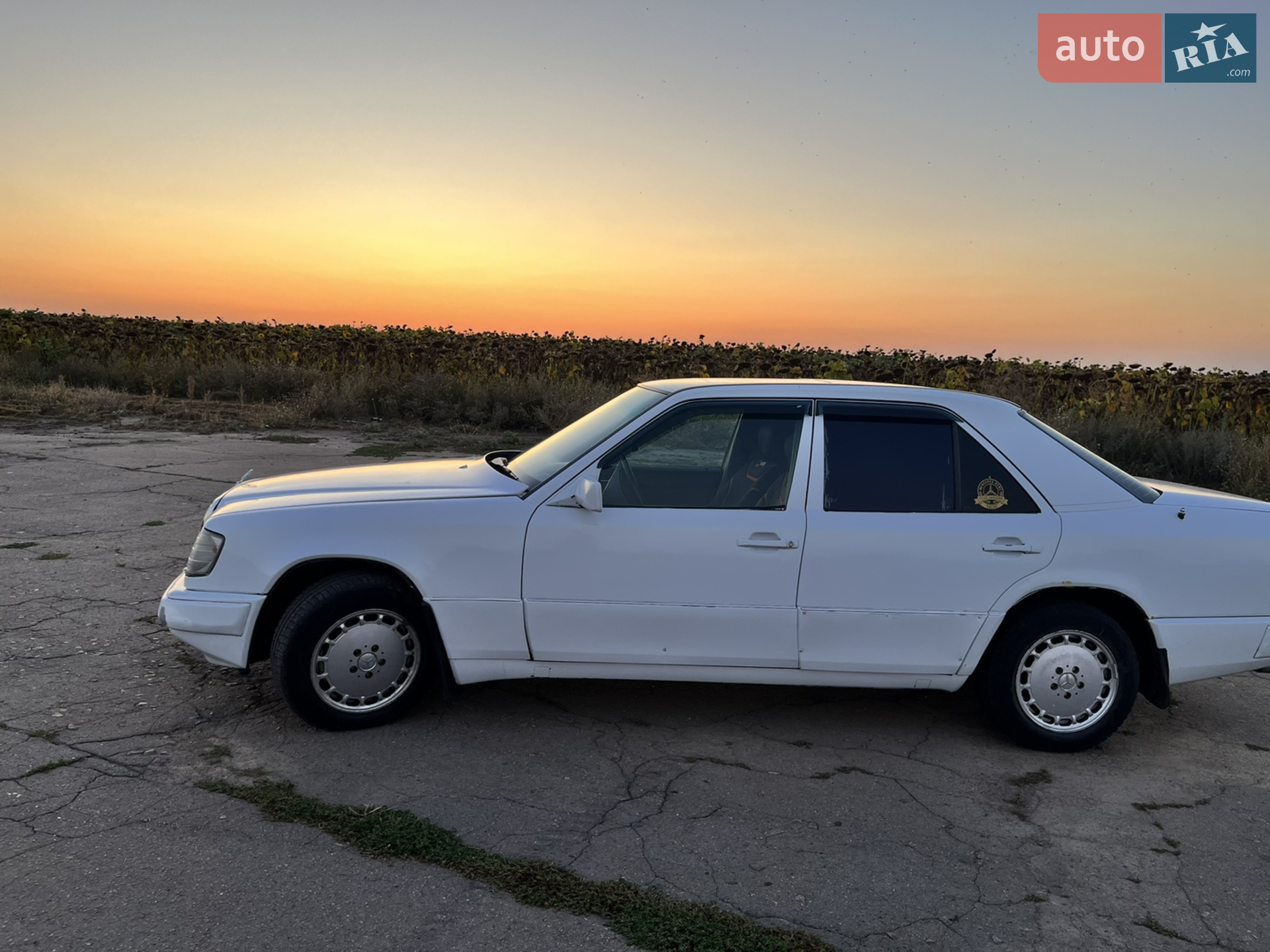 Mercedes-Benz E-Class, 1986